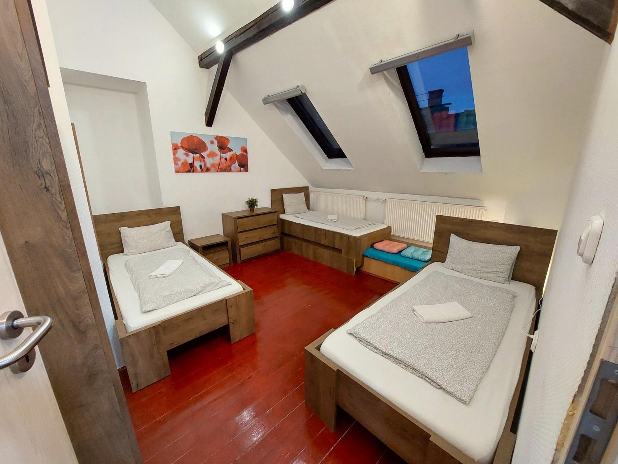 Triple Room with Shared Bathroom,1598978858:JPEG