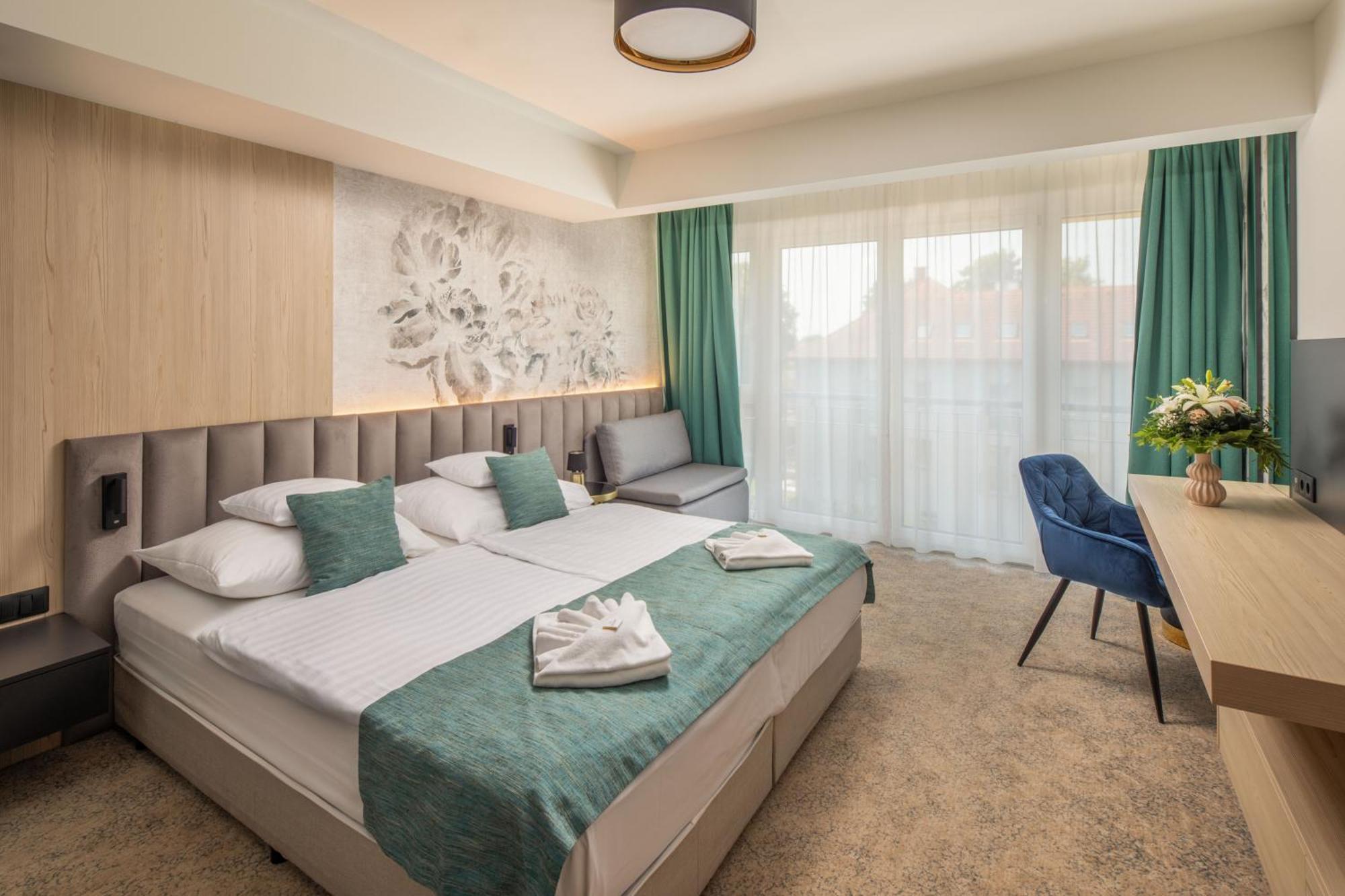 Double or Twin Room Extra Bed,1606540478:JPEG
