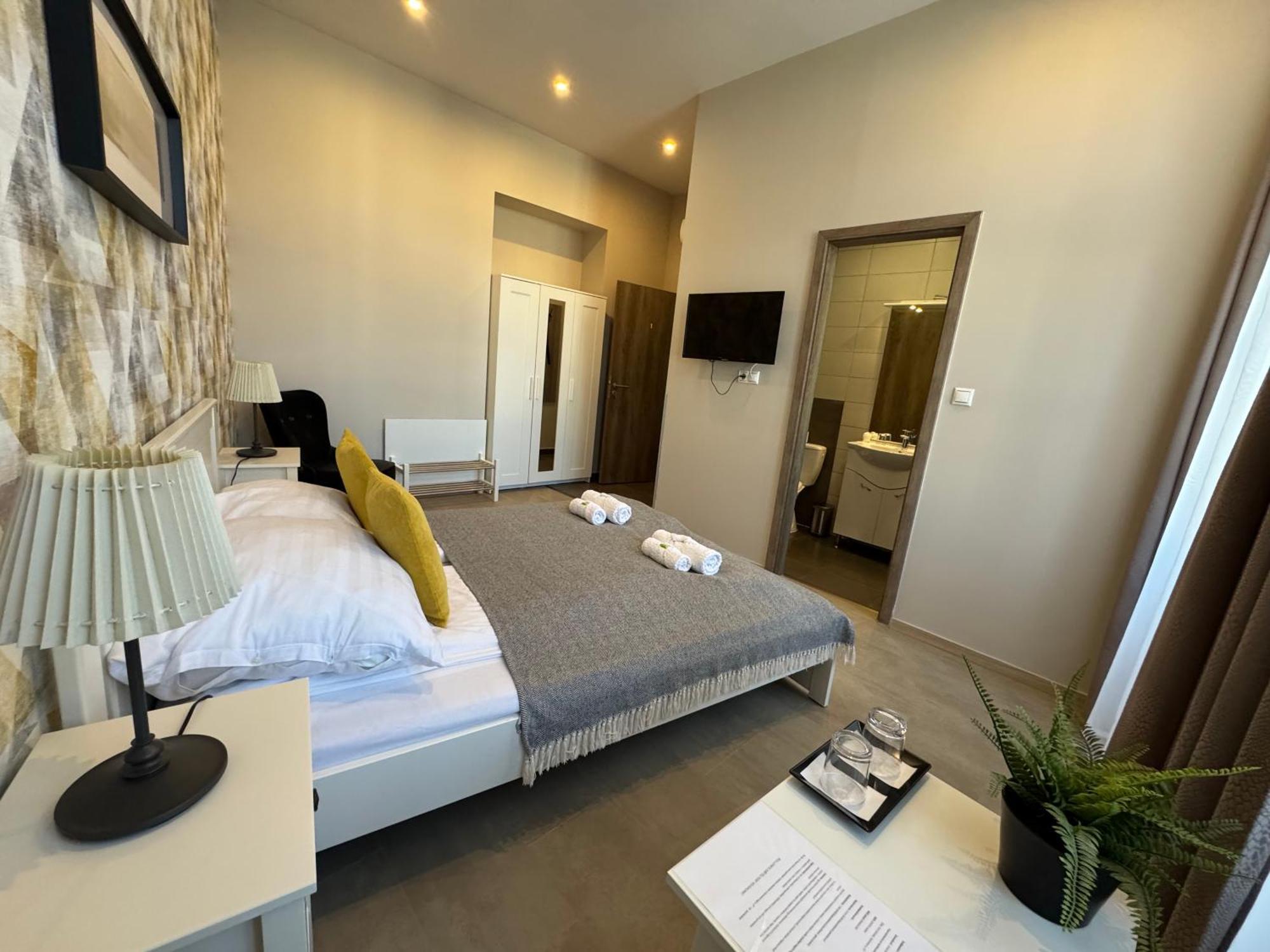 Superior Queen Room