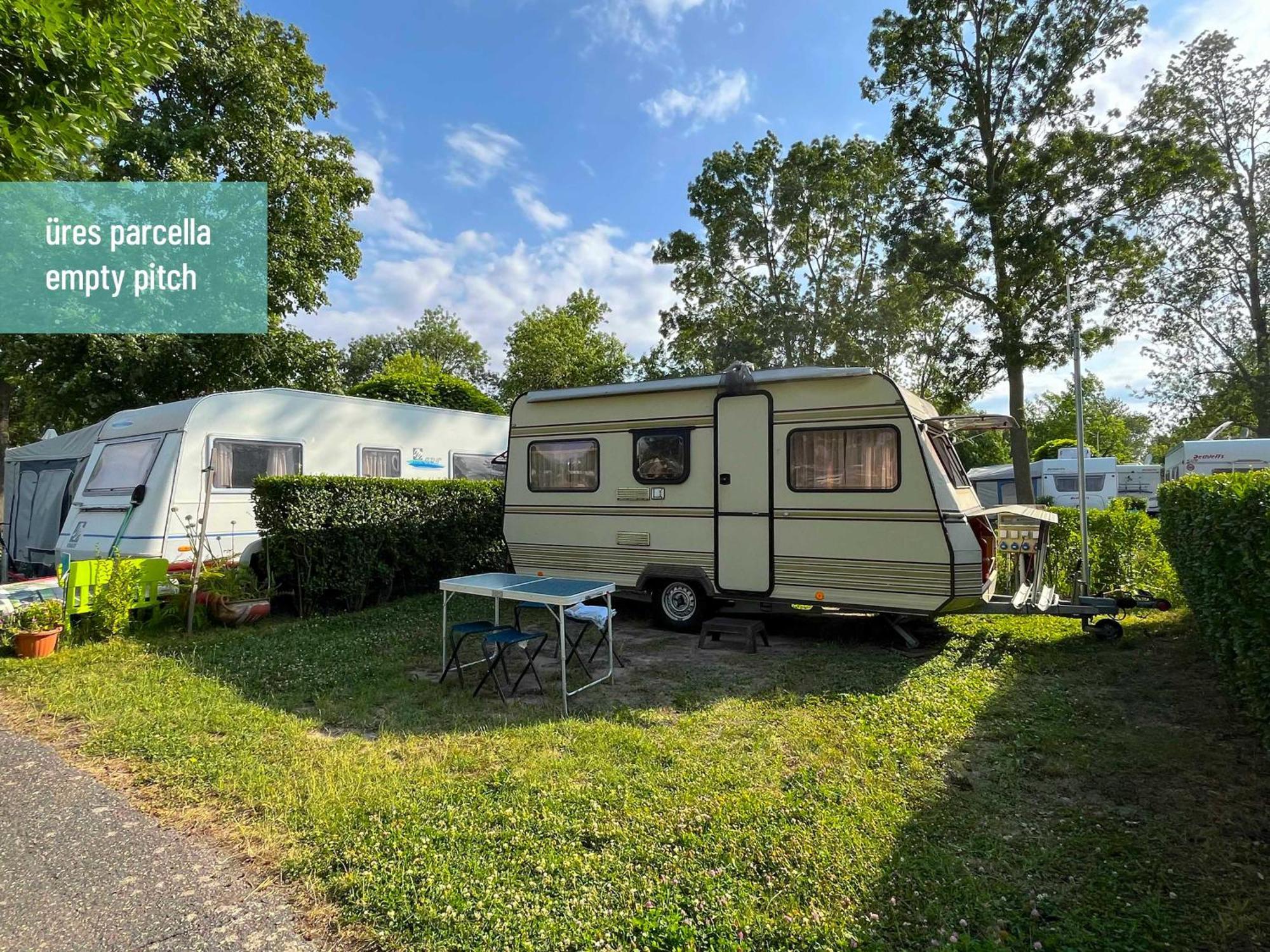 Empty spot 40-59 m2 tent or caravan