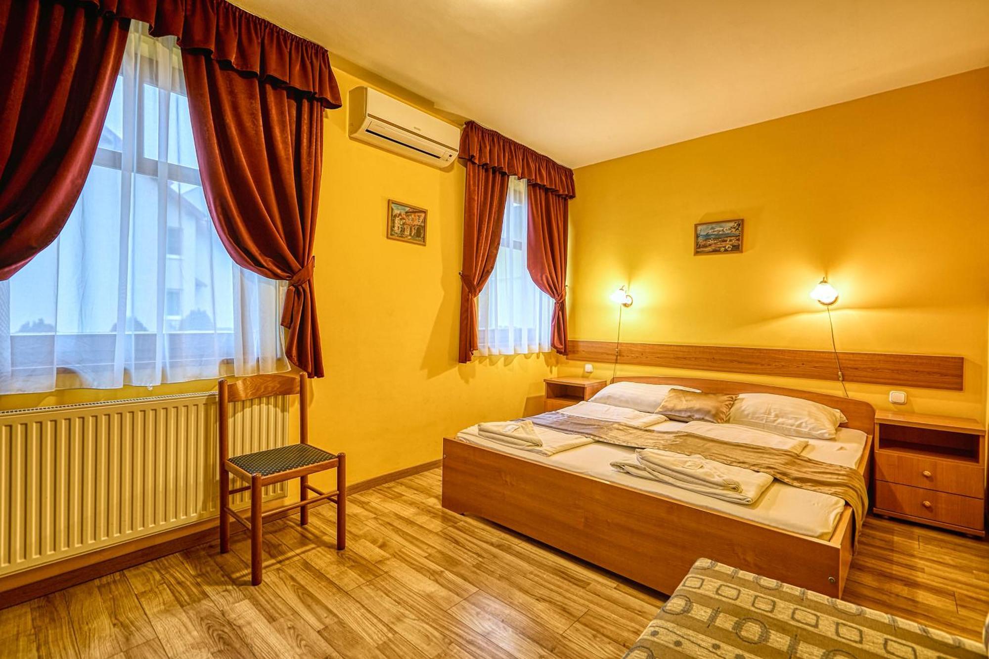 Double room Extra bed air-conditioning