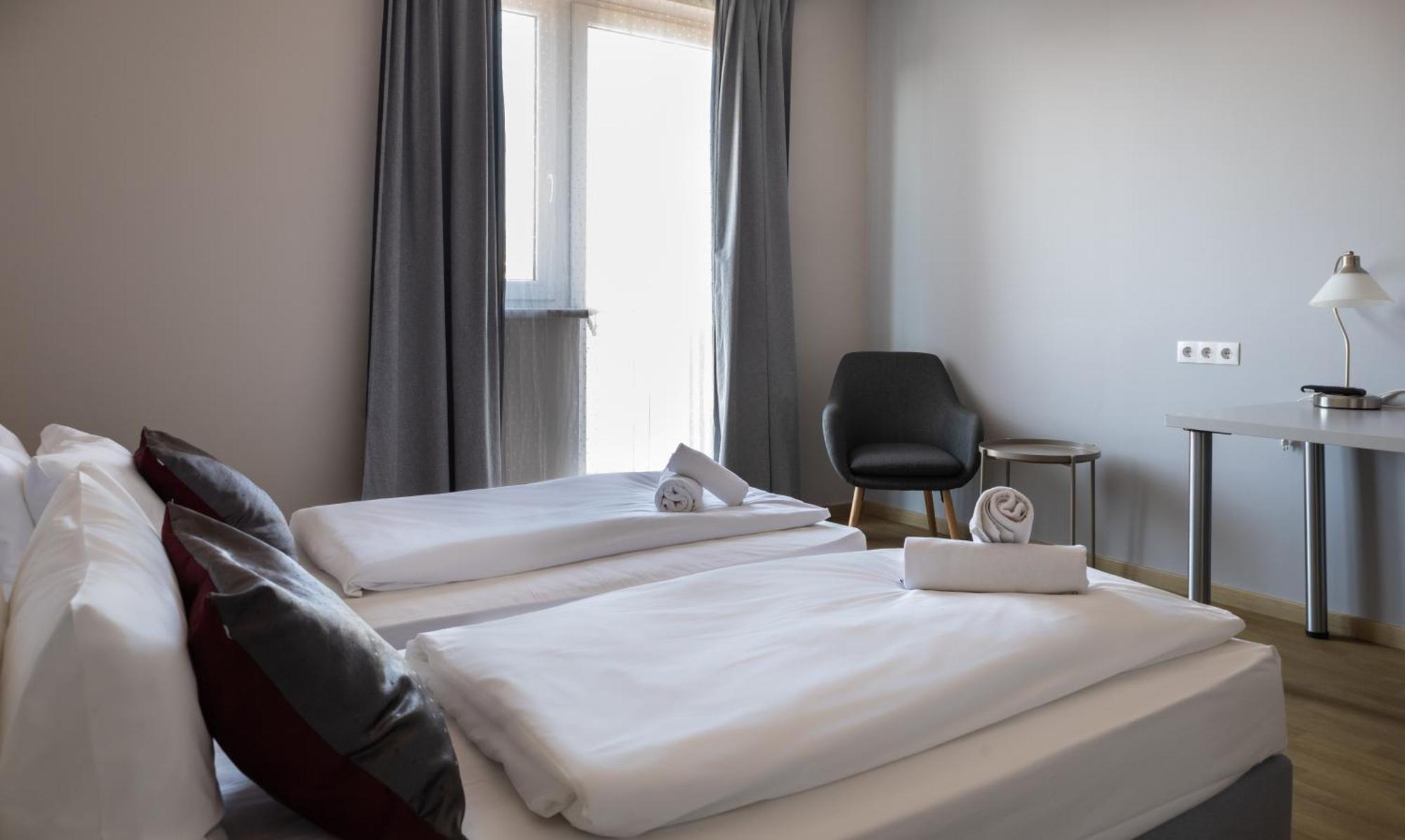 Standard Twin Room Balcony,1652775157:JPEG