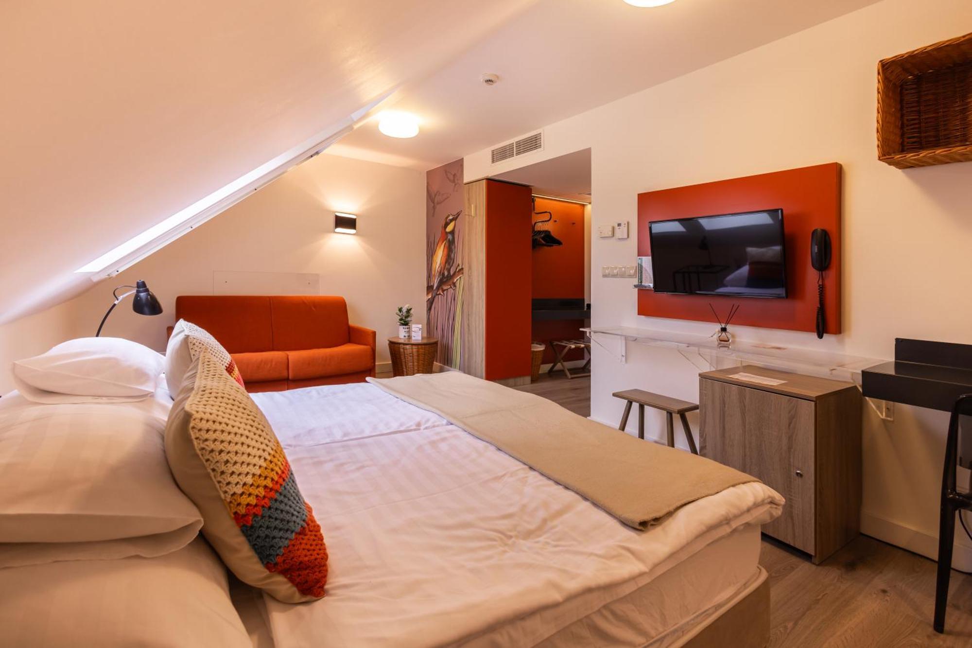 Small Twin Room