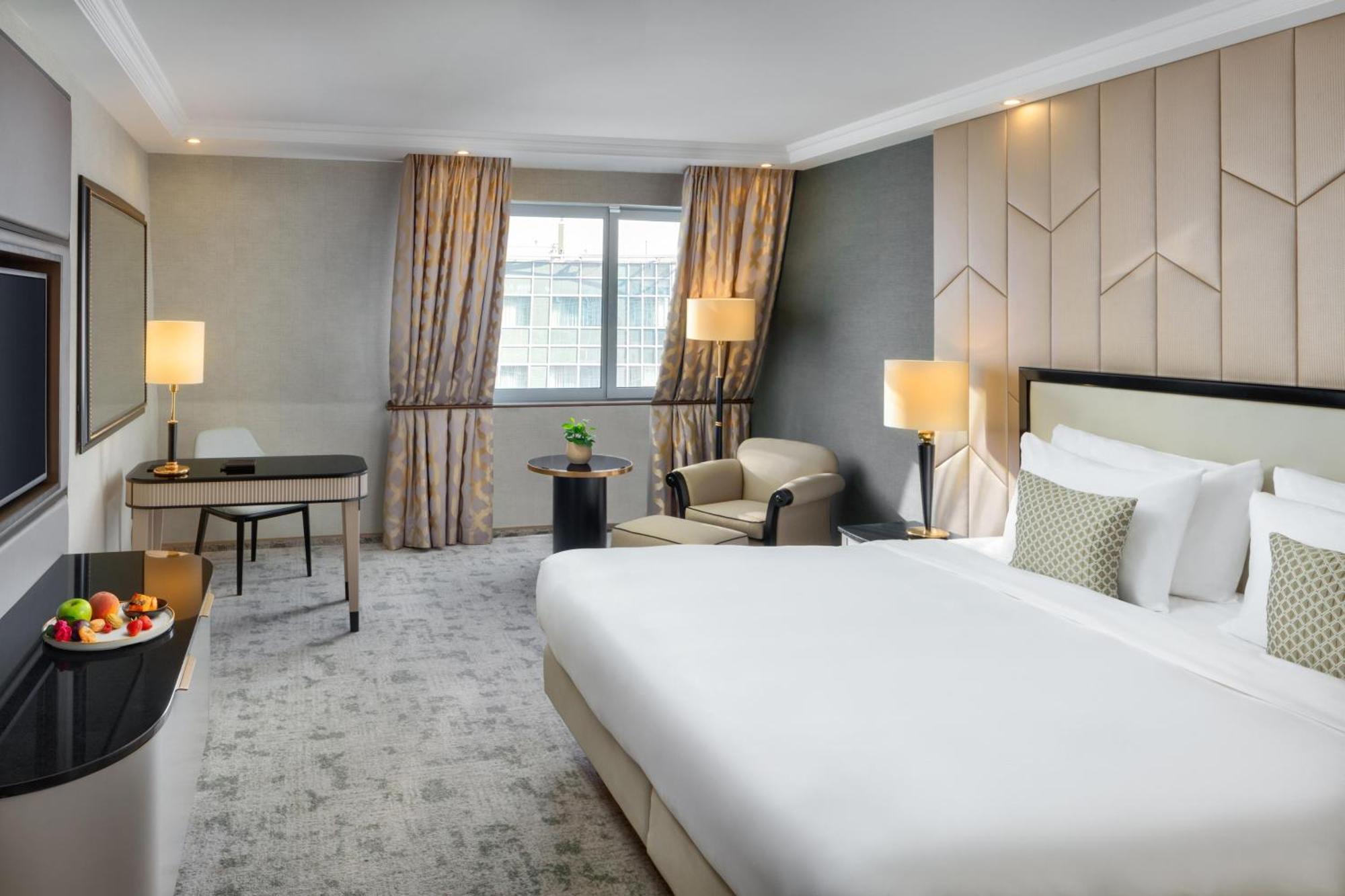 Deluxe Room,1669008934:JPEG