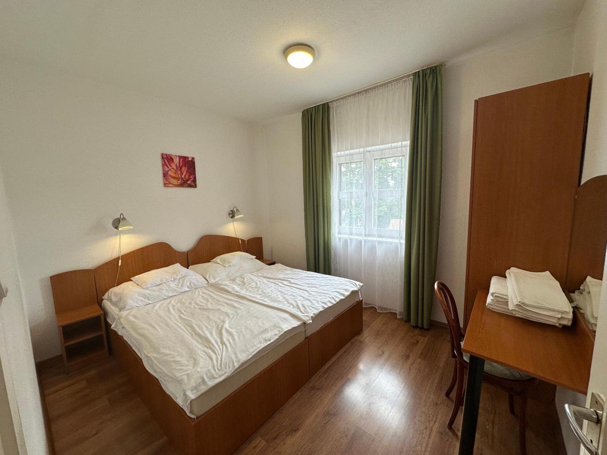 Apartment (4 Adults),1671869585:JPEG