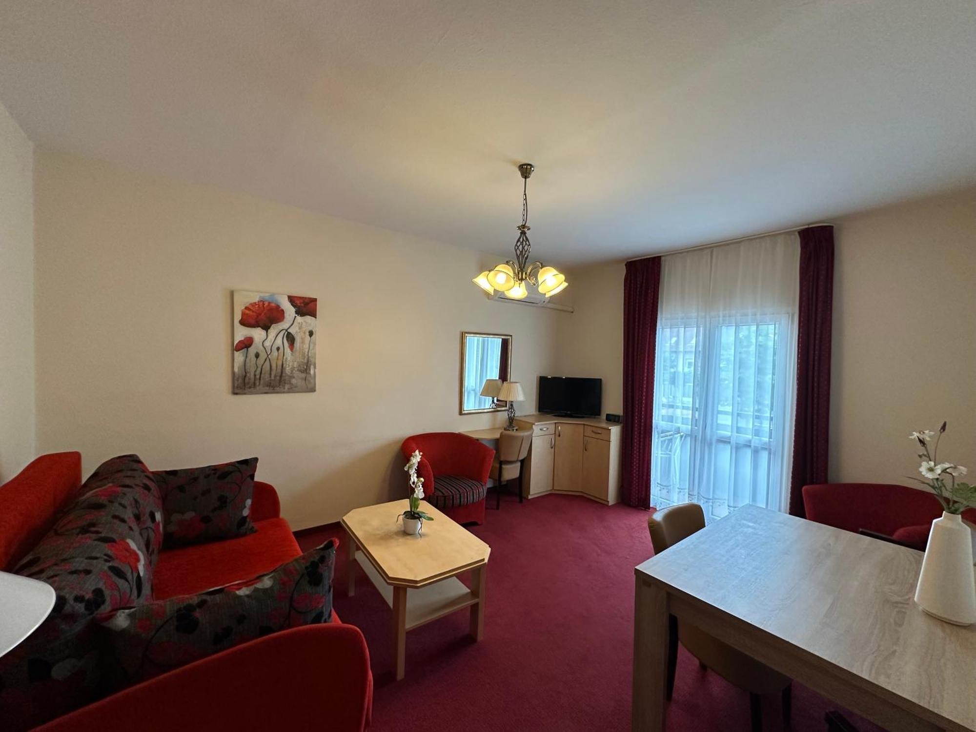 Superior Apartment (4 Adults),1671869592:JPEG