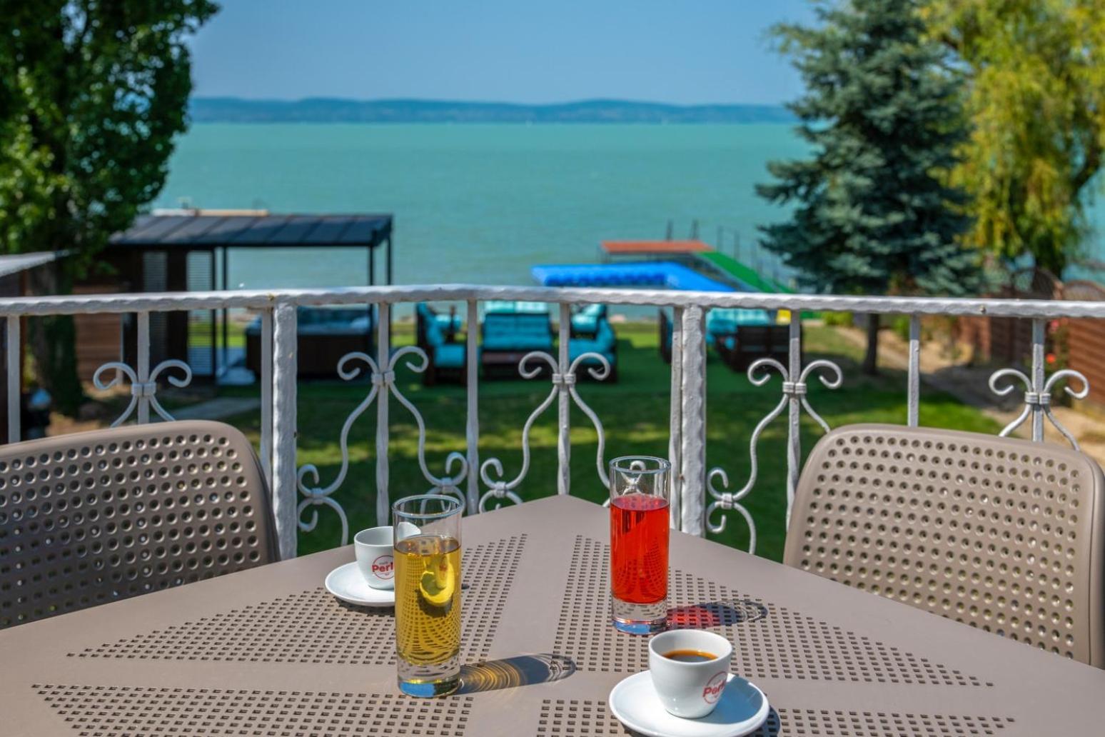 Family Room Terrace