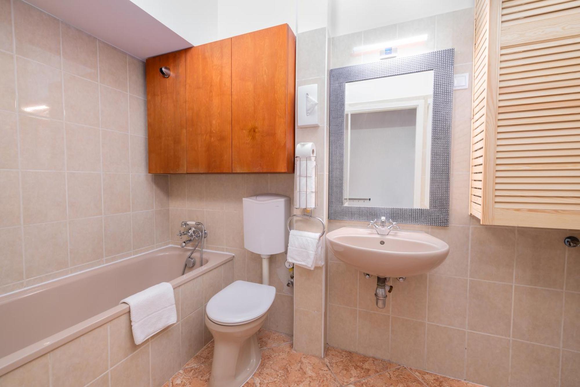 Two-Bedroom Apartment Gallery,1685057688:JPEG