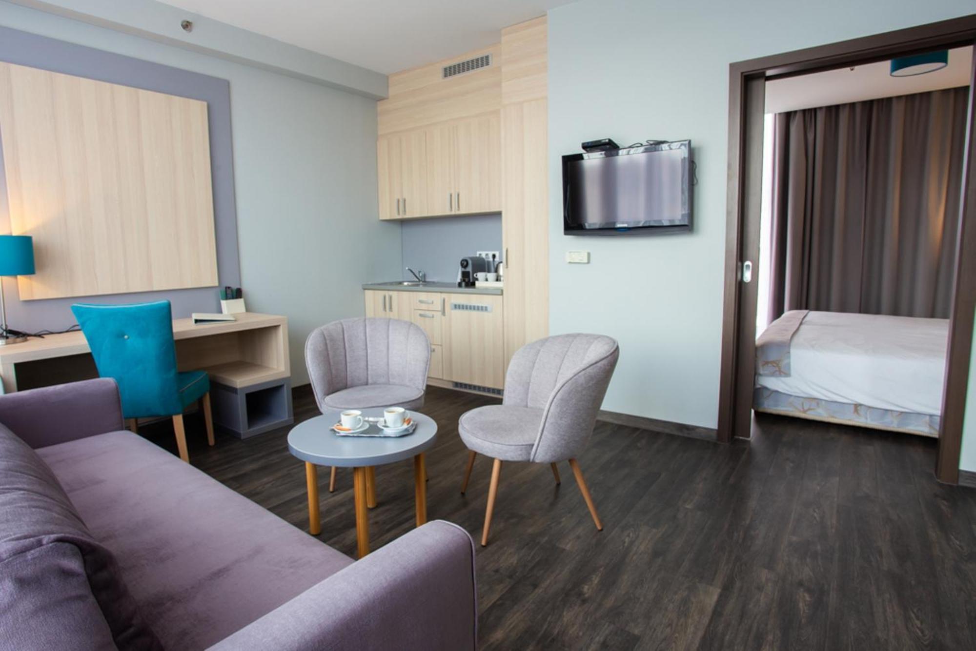 Standard Double or Twin Room Terrace