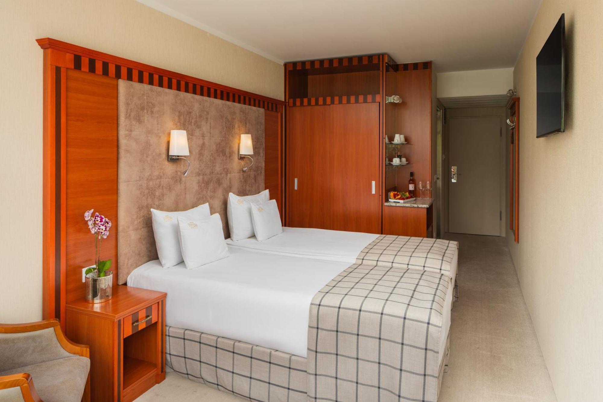 Standard Premium Double or Twin Room Forest View