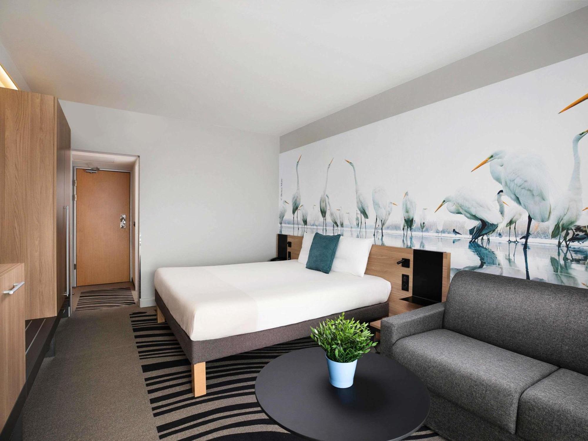 Superior Double Room Sofa