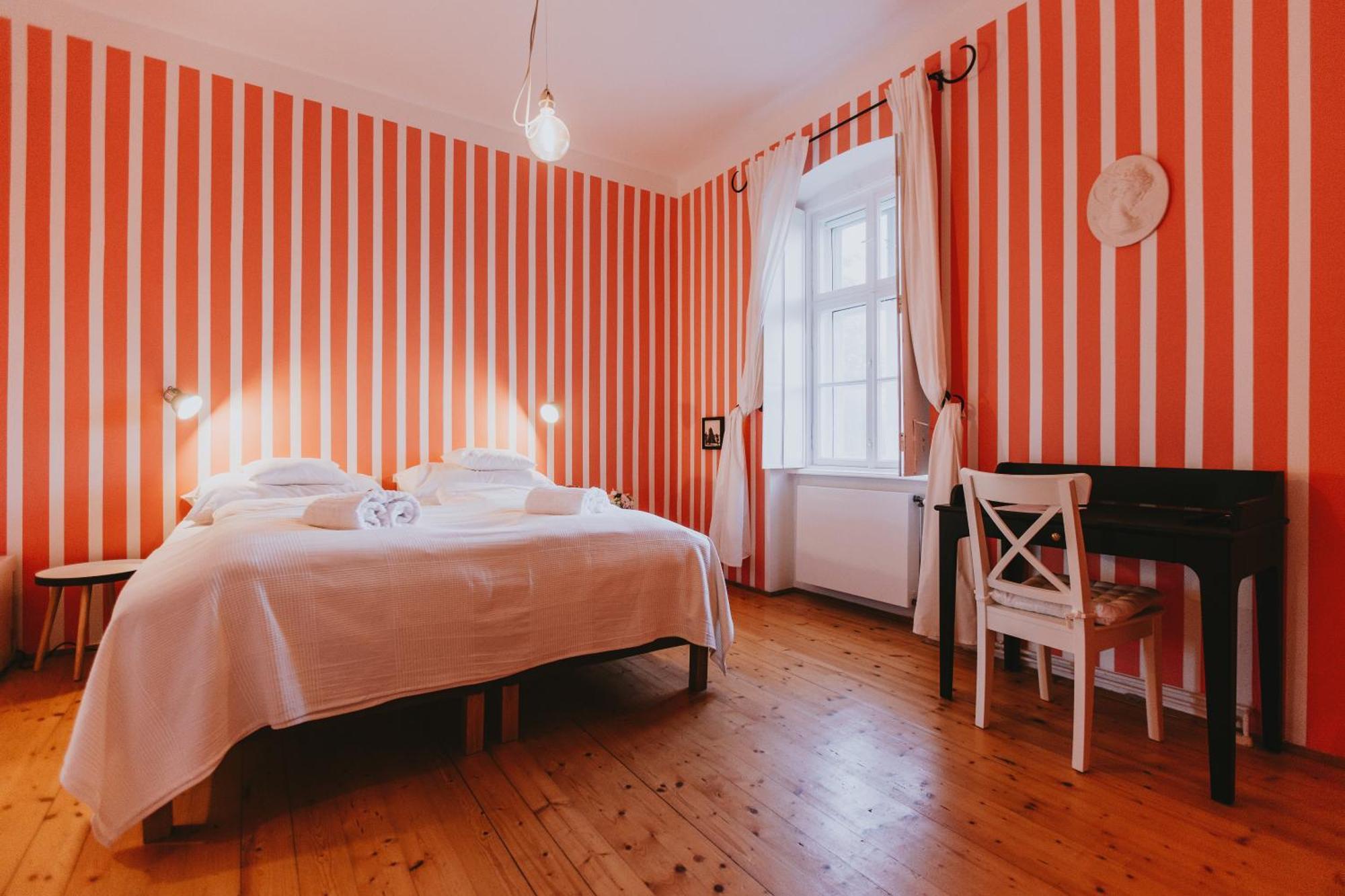 Deluxe Double Room Extra Bed