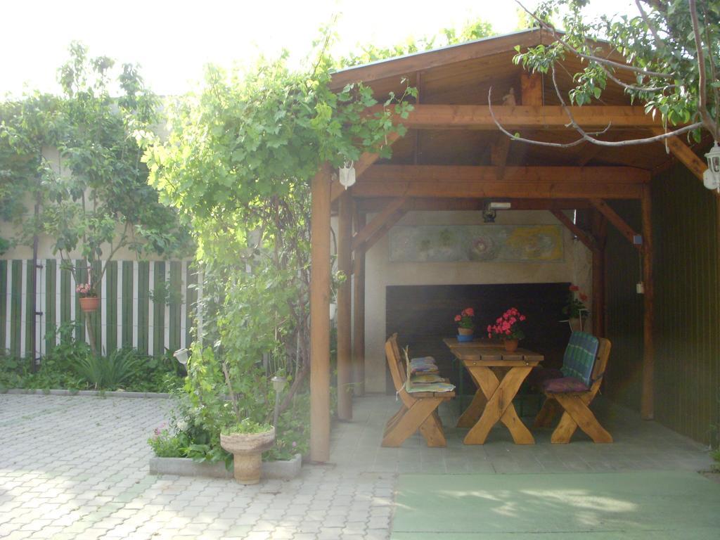 Superior Studio