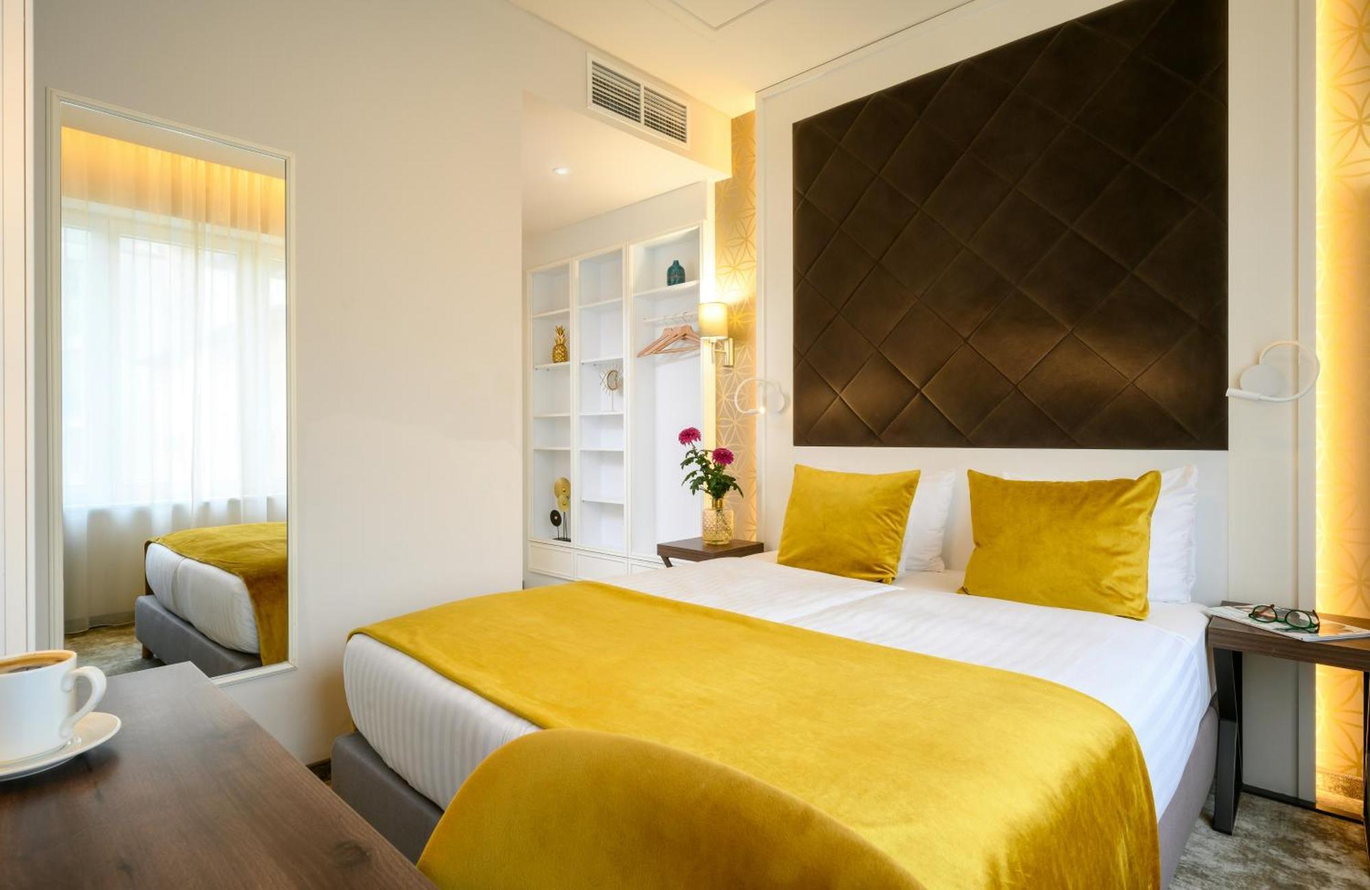 Cozy Room,1746815454:JPEG