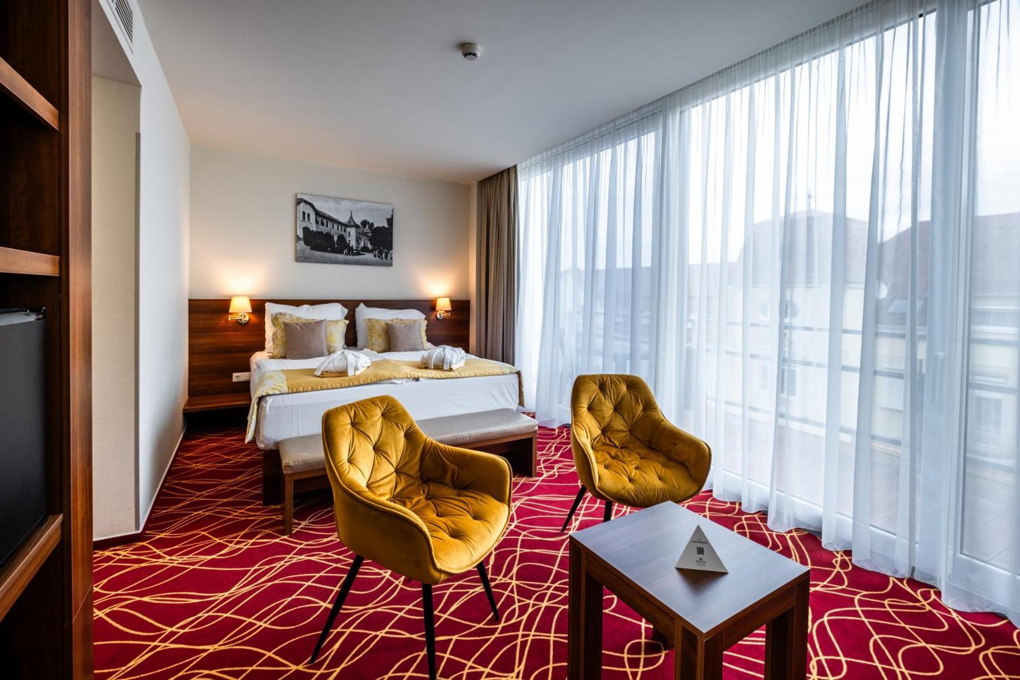Double or Twin Room Terrace