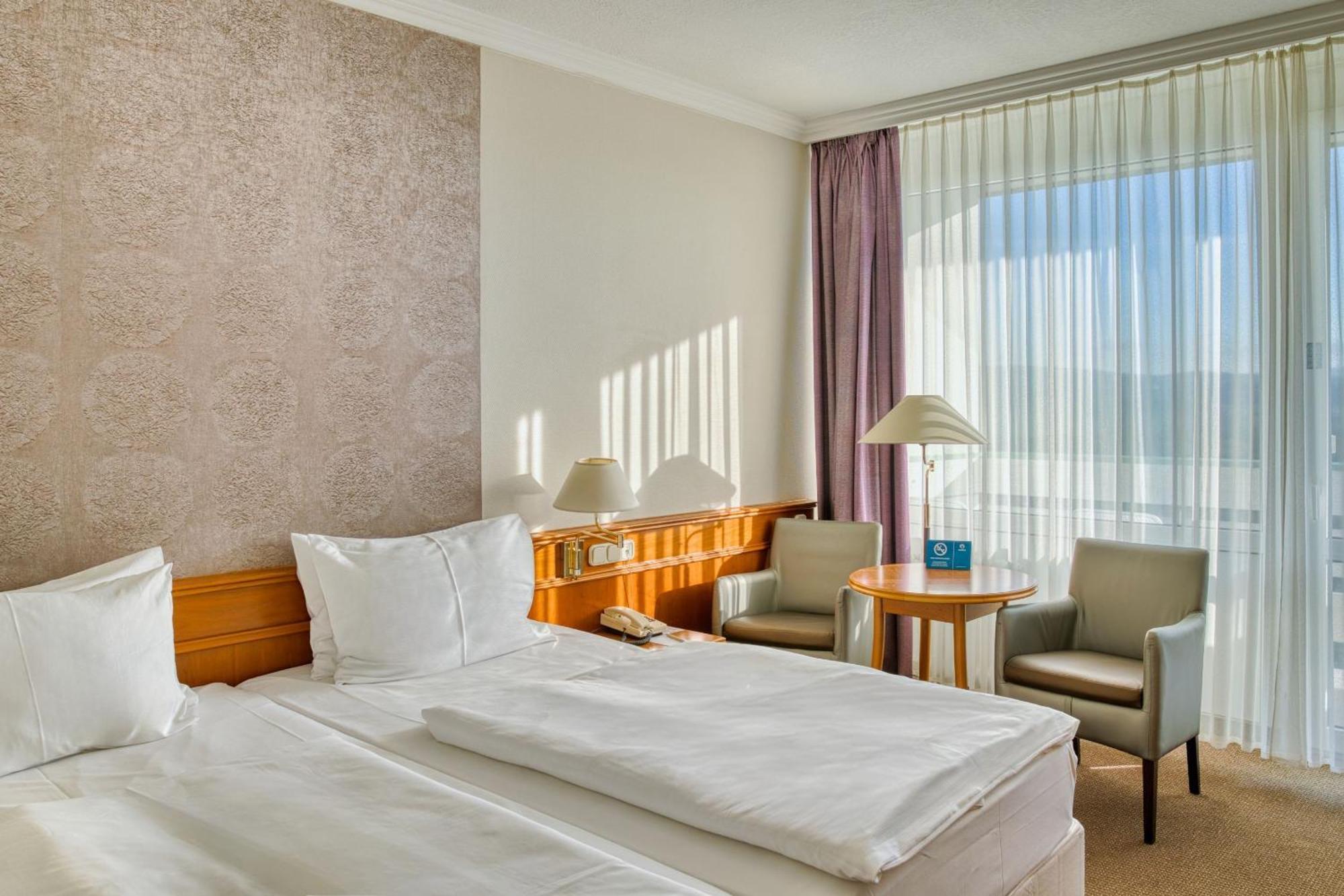 Superior Double Room Park View Wellness Fitness Access