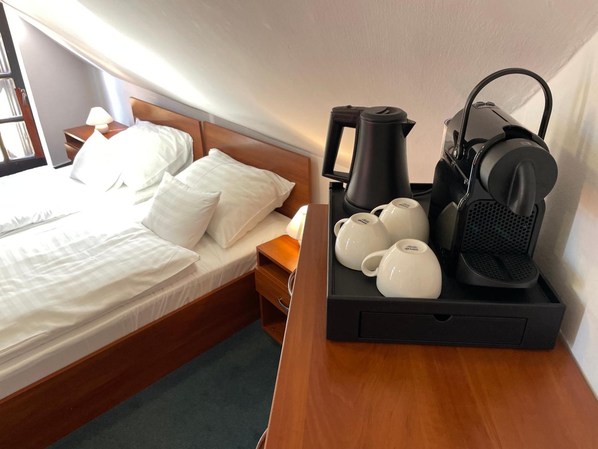 Basic Triple Room