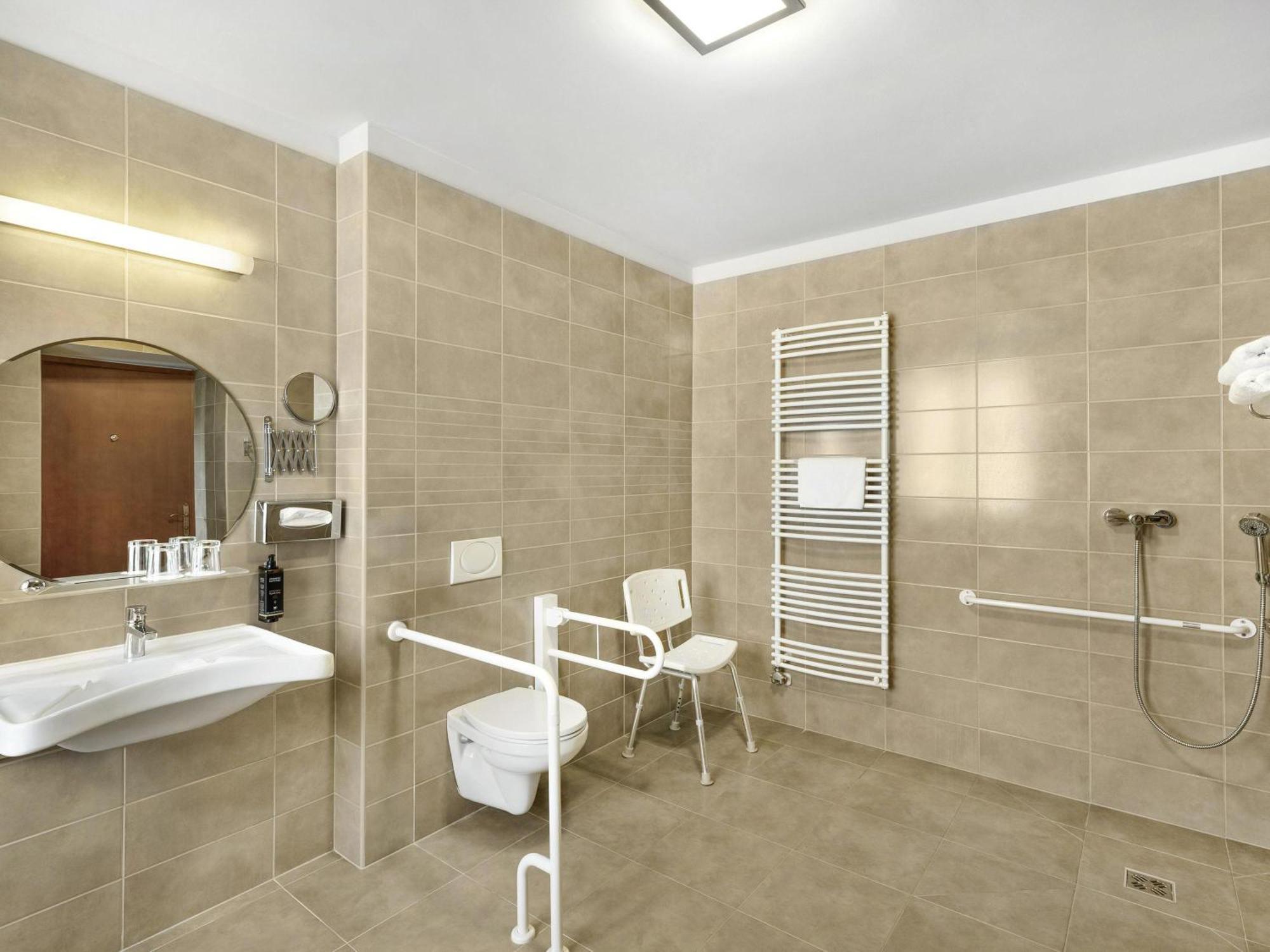 Accessible Room Two Single Beds