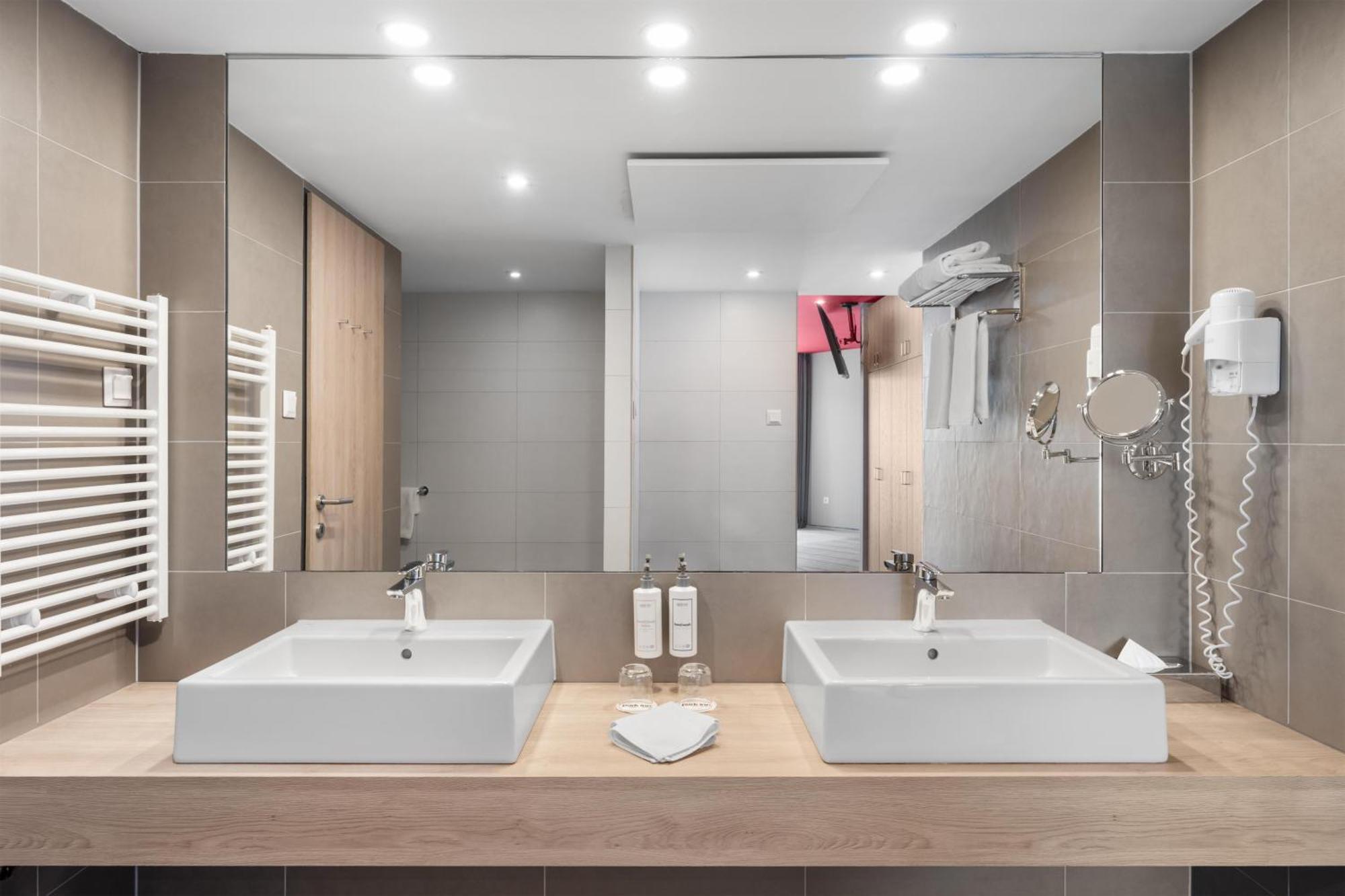 One-Bedroom Suite