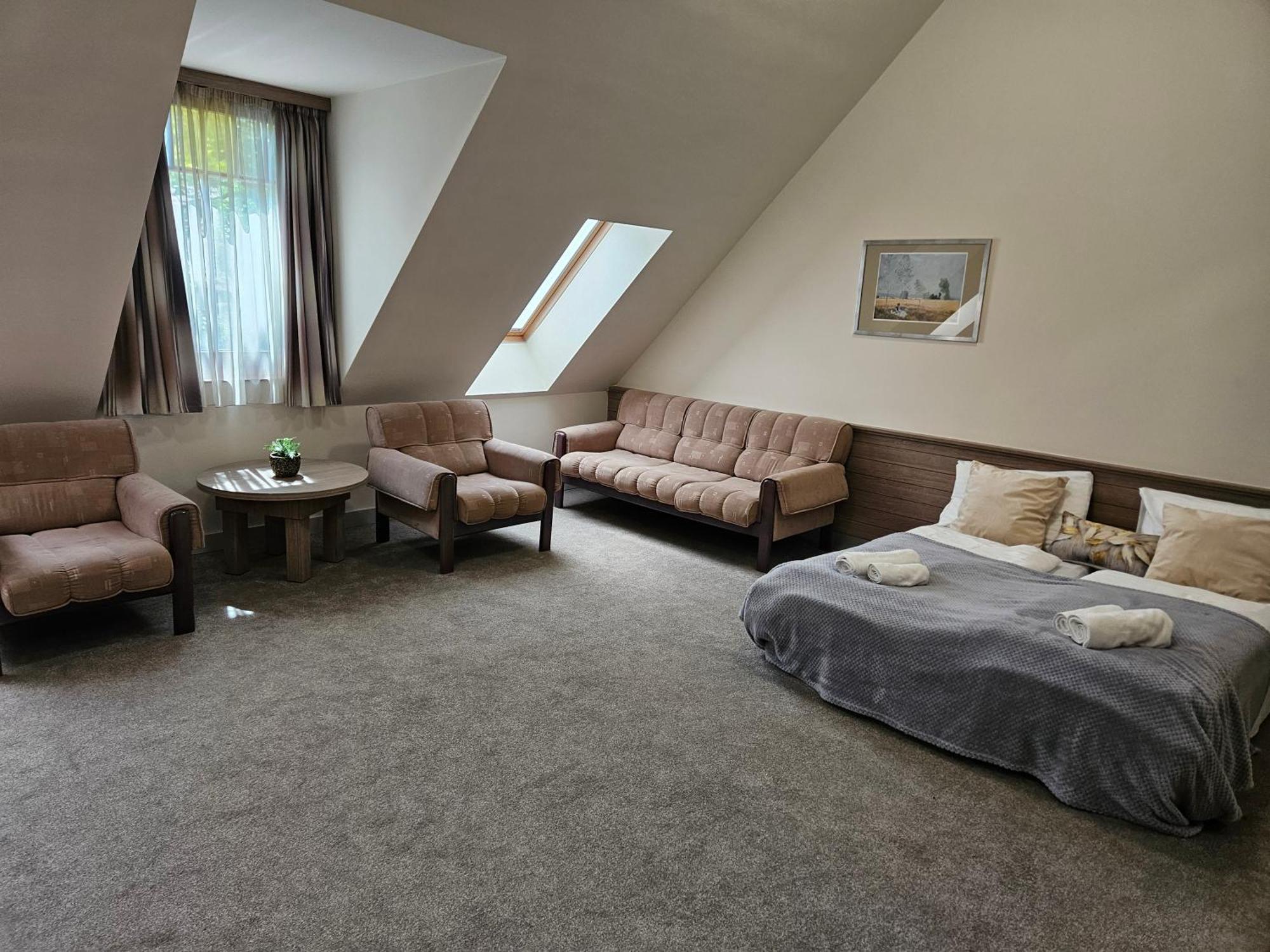 One-Bedroom Suite