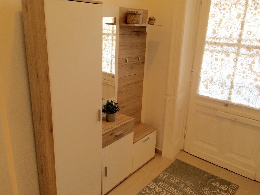 One-Bedroom Suite,191150818:JPEG