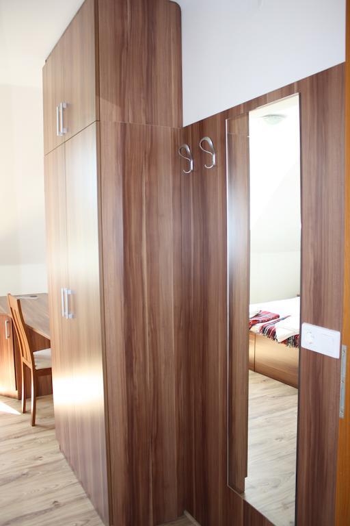 Standard Twin Room,232777402:JPEG