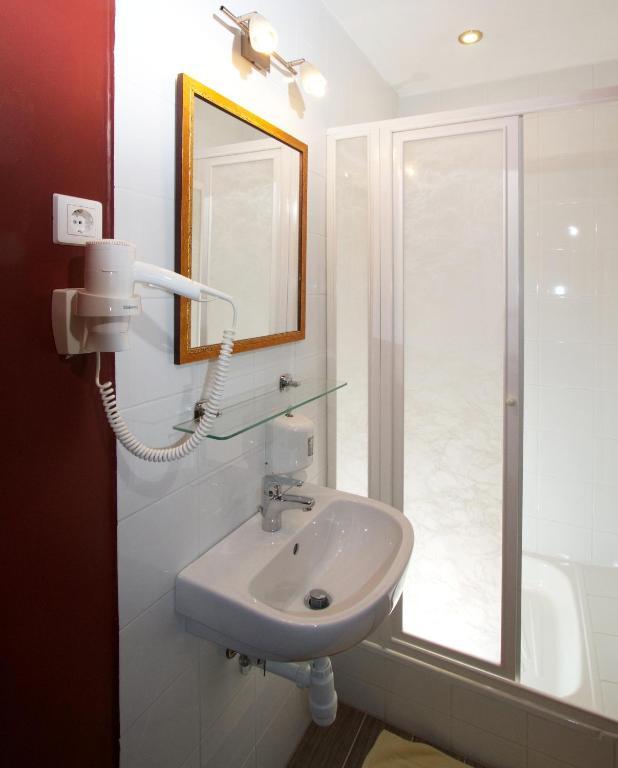 Double Room,26916227:JPEG