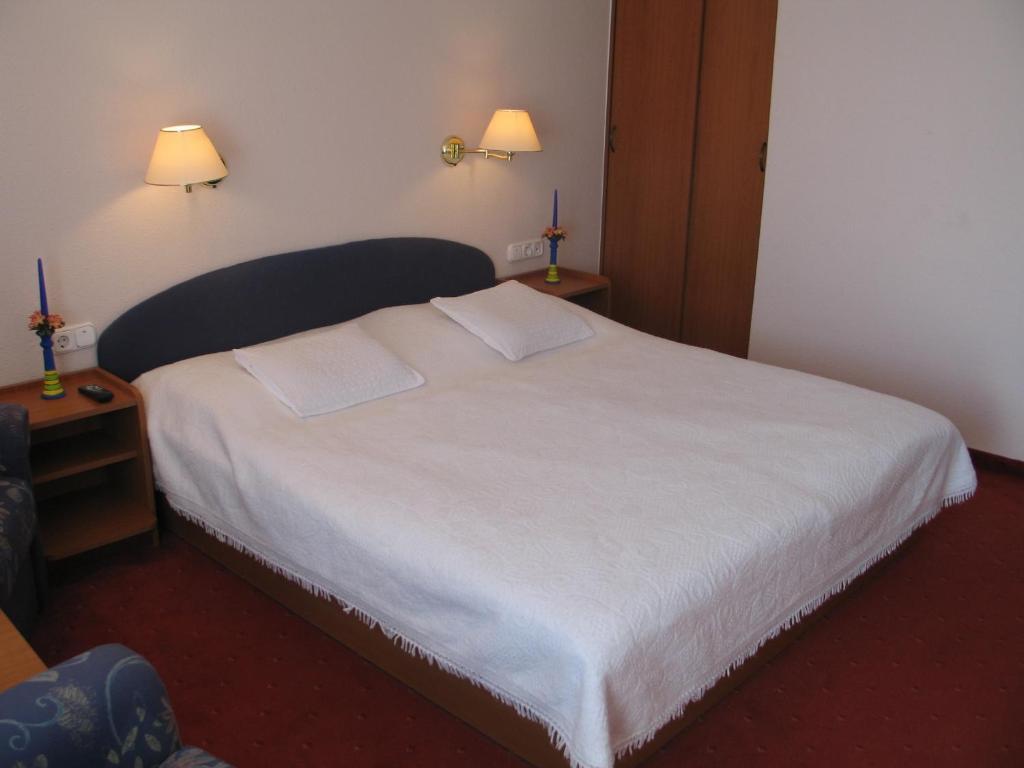 Double Room,28552997:JPEG