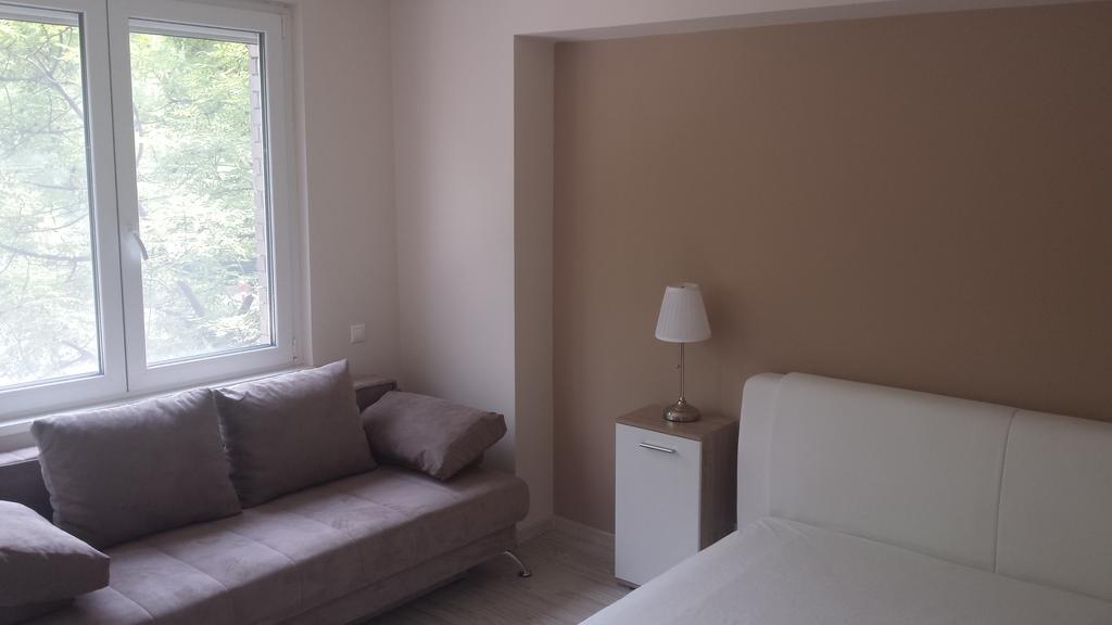 One-Bedroom Apartment,381691183:JPEG