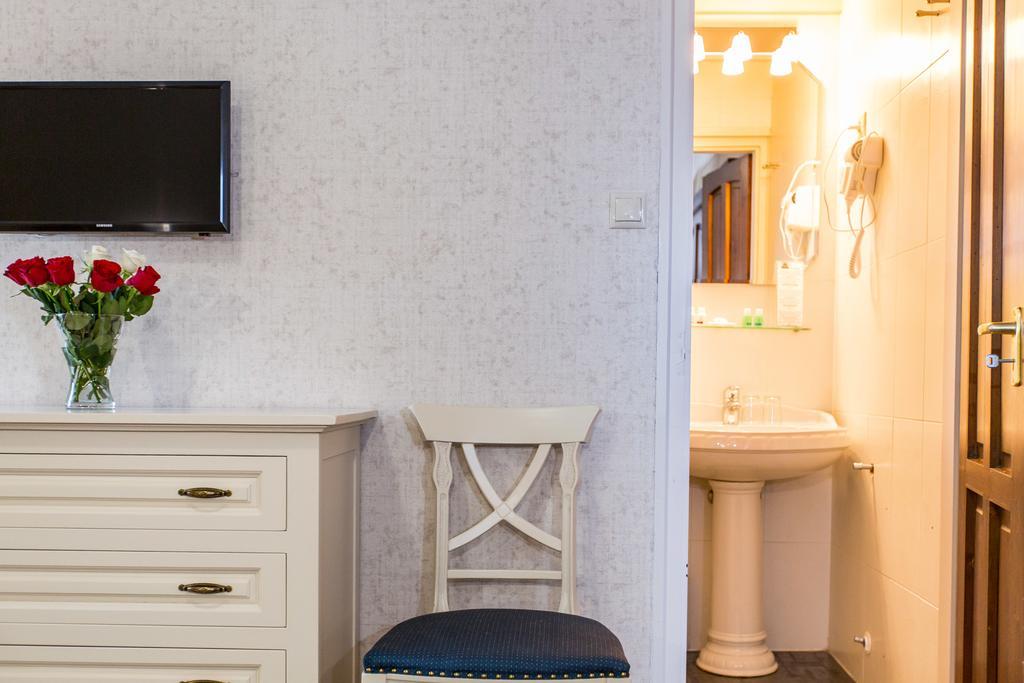 Superior Family Room