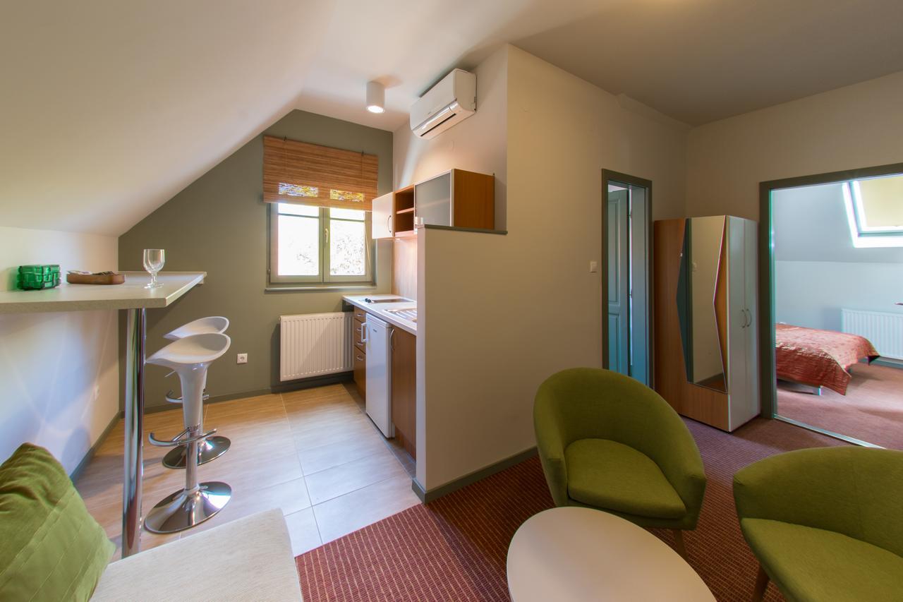 Deluxe Apartment,626939043:JPEG