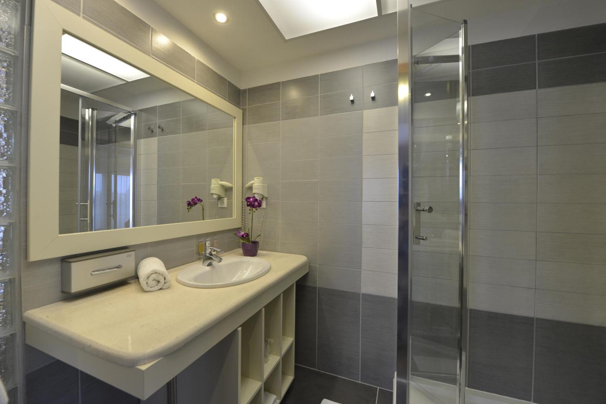 Superior Double Room,747084893:JPEG