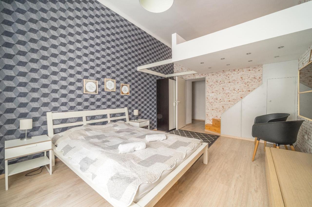 Deluxe Apartment,696285339:JPEG