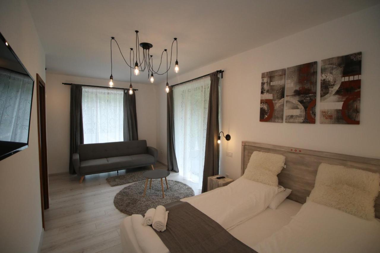 Double Room Mountain View
