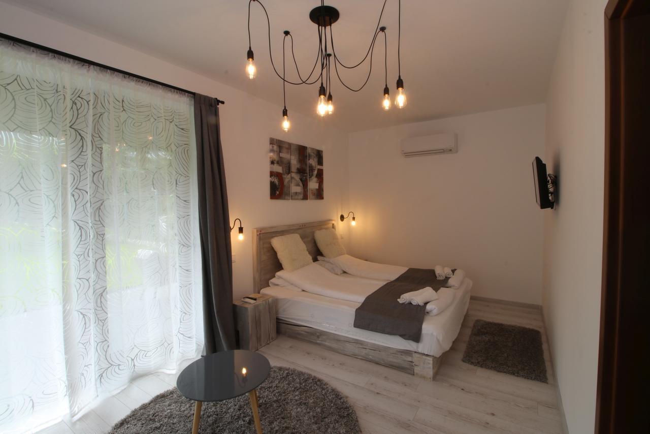 Double Room Mountain View