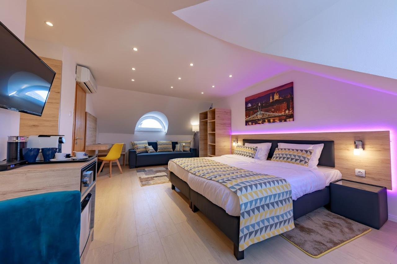 Superior double room sofa bed