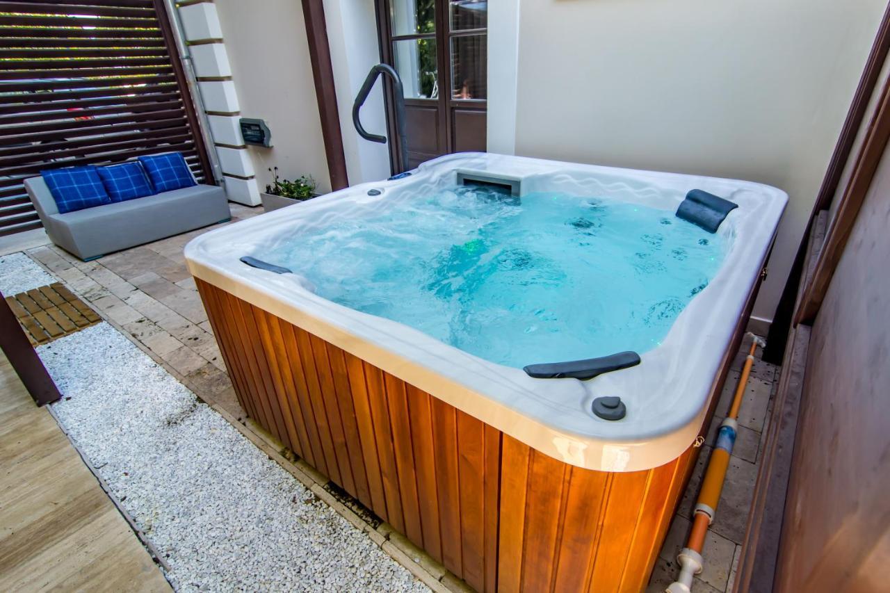 Deluxe Double Room Jacuzzi