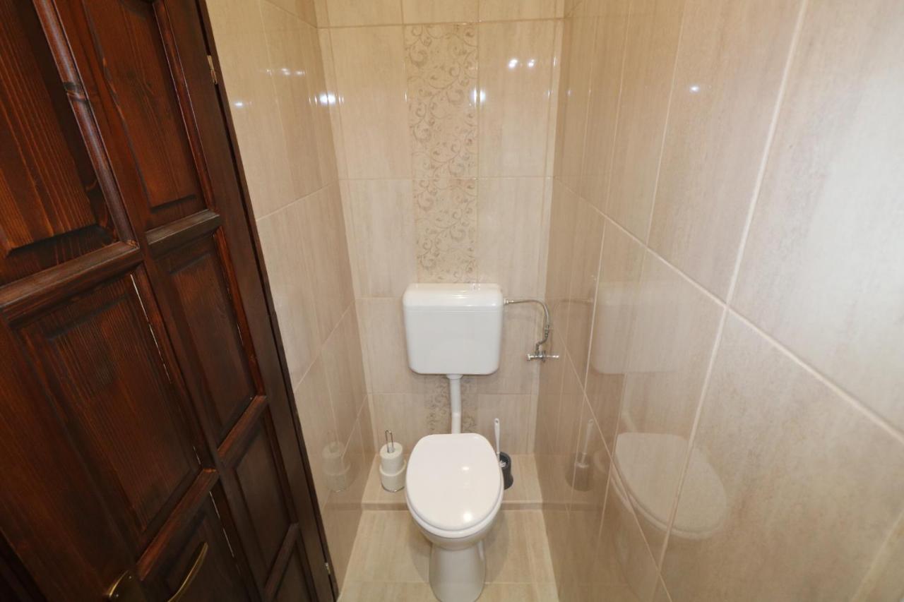 Apartment Shower
