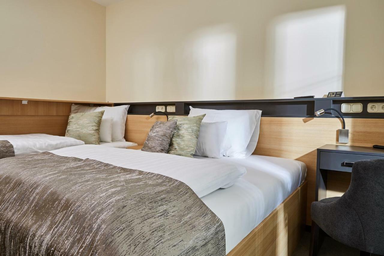Double Room,807913956:JPEG