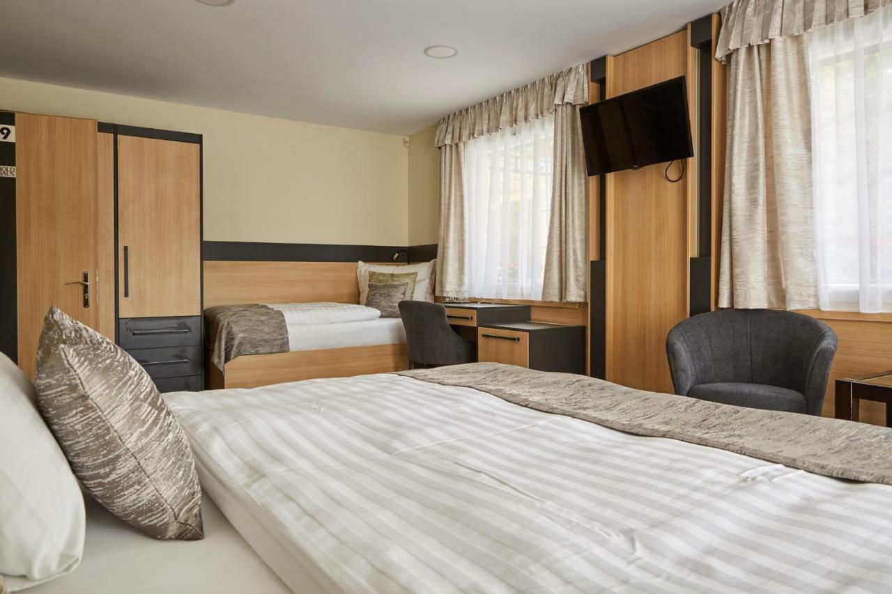 Double or Twin Room Disability Access