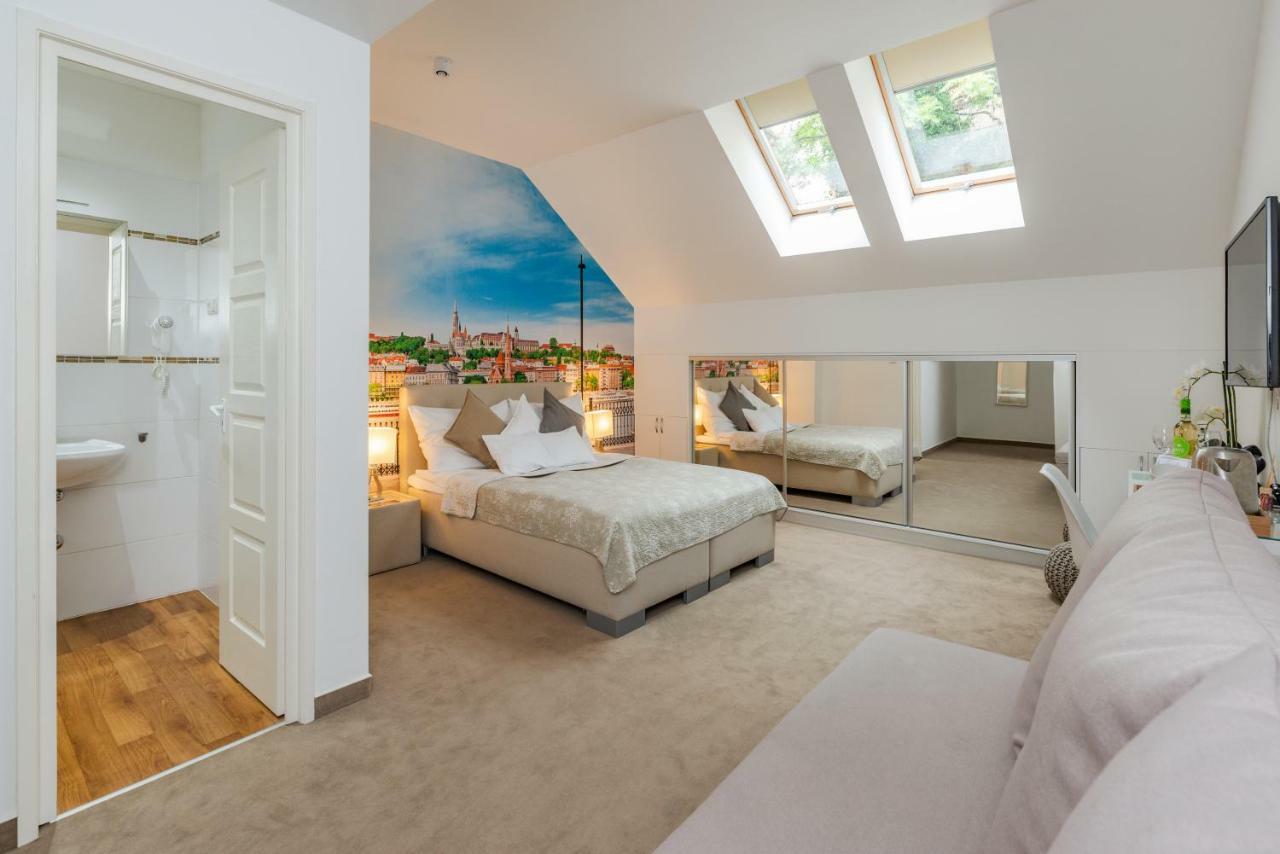 Large Double Room