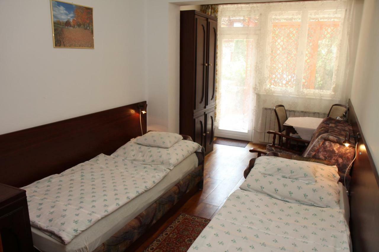 Twin Room with Private Bathroom,857139686:JPEG