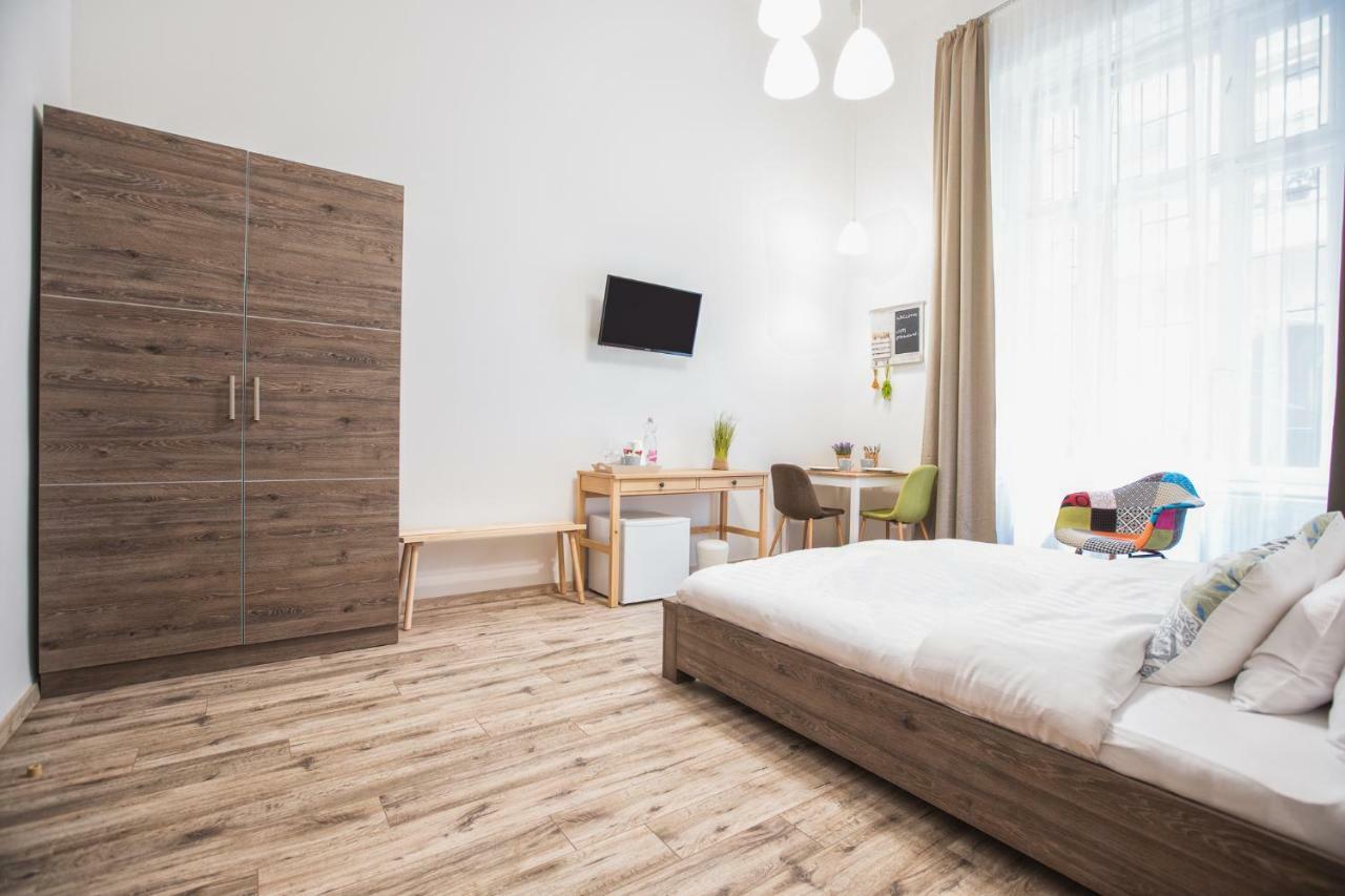 Large Double Room
