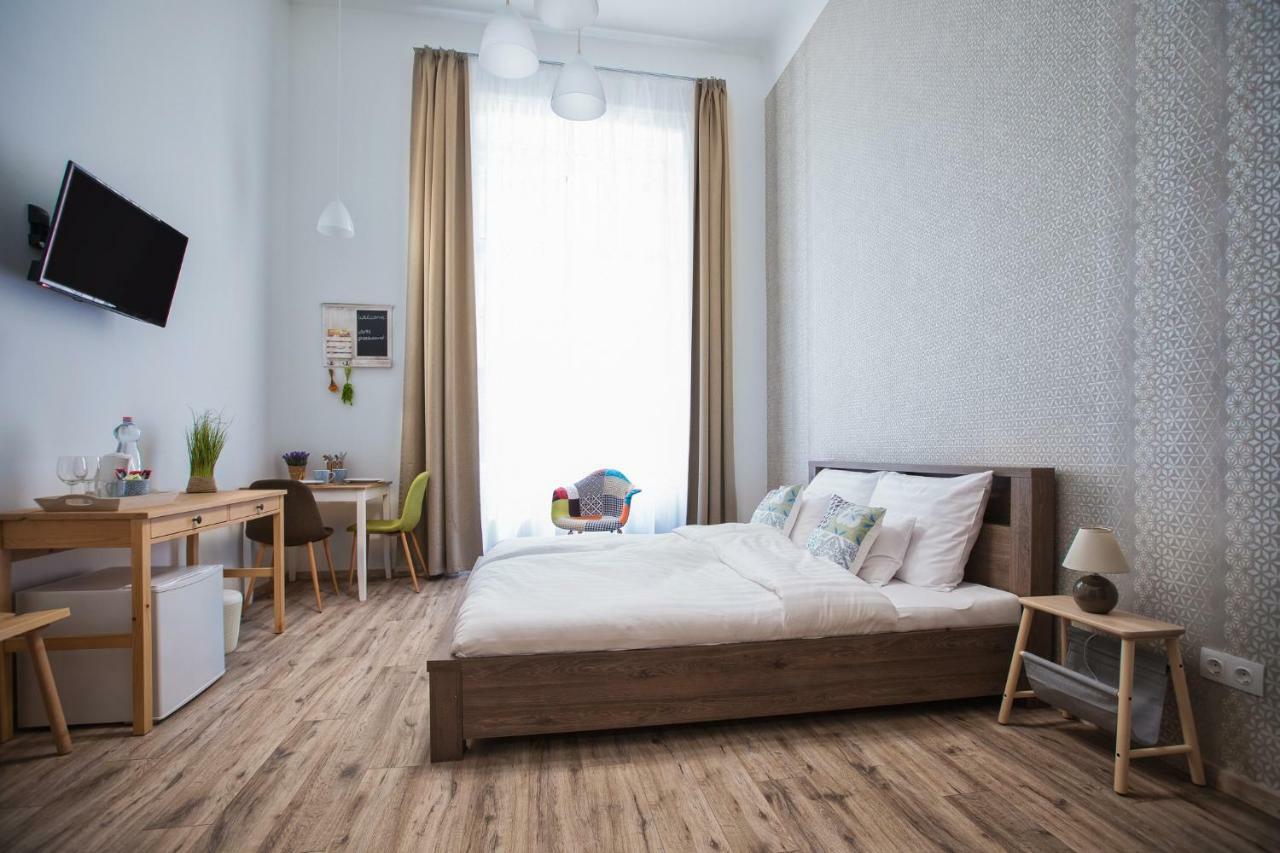 Large Double Room