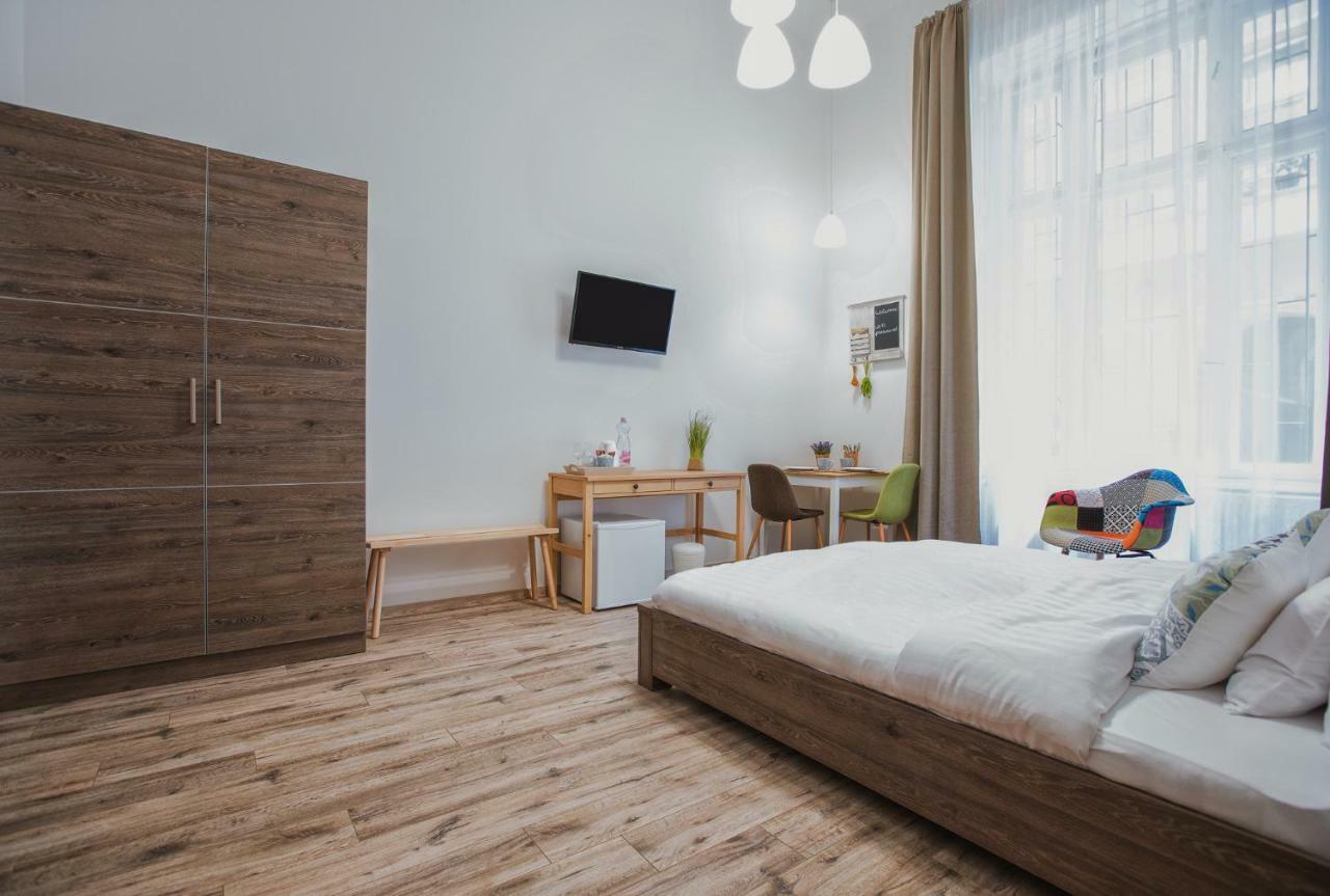 Large Double Room