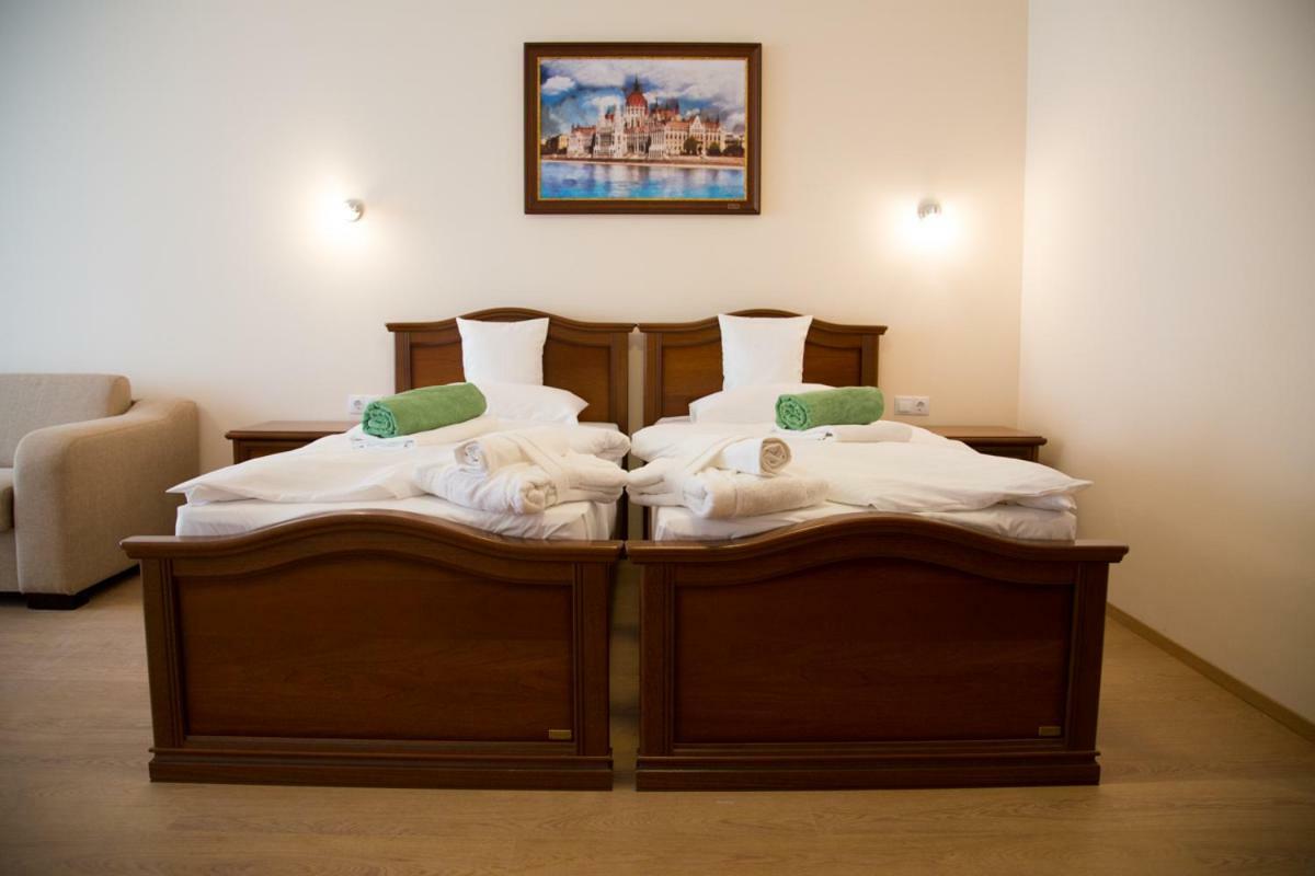 Twin Room Extra Bed,142215360:JPEG