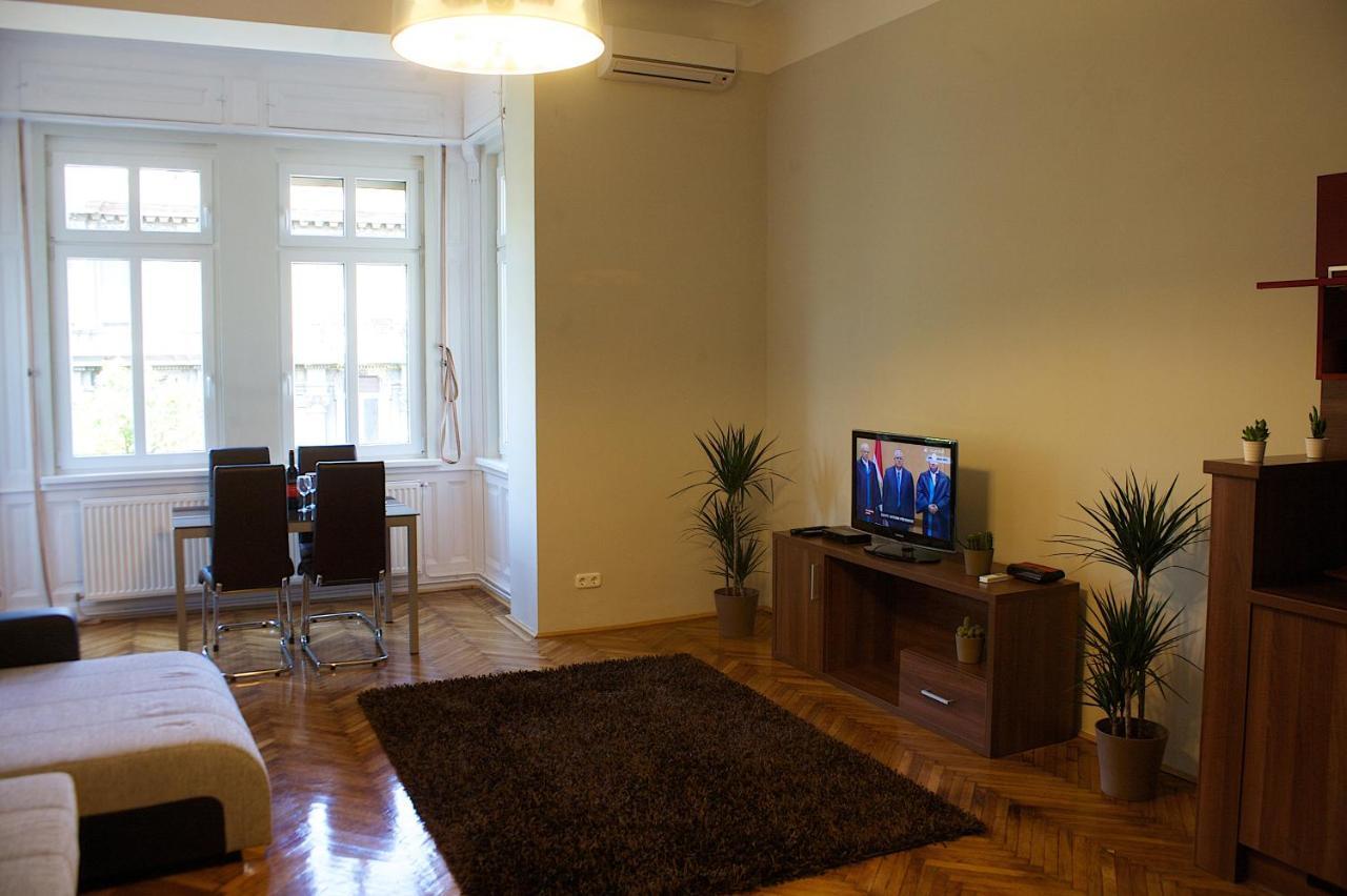 One-Bedroom Apartment Balcony