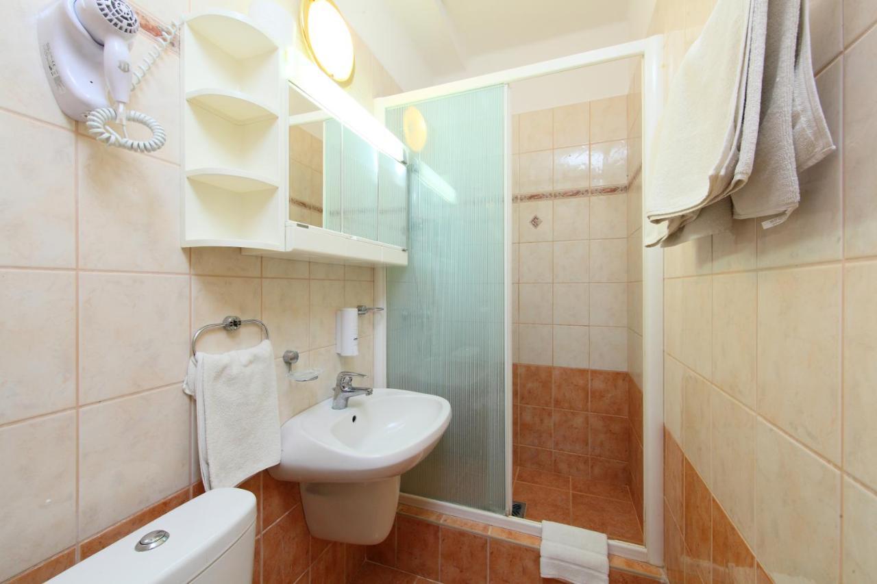 Superior Double Room Air Conditioning