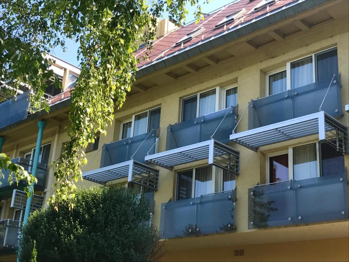 Double or Twin Room Balcony
