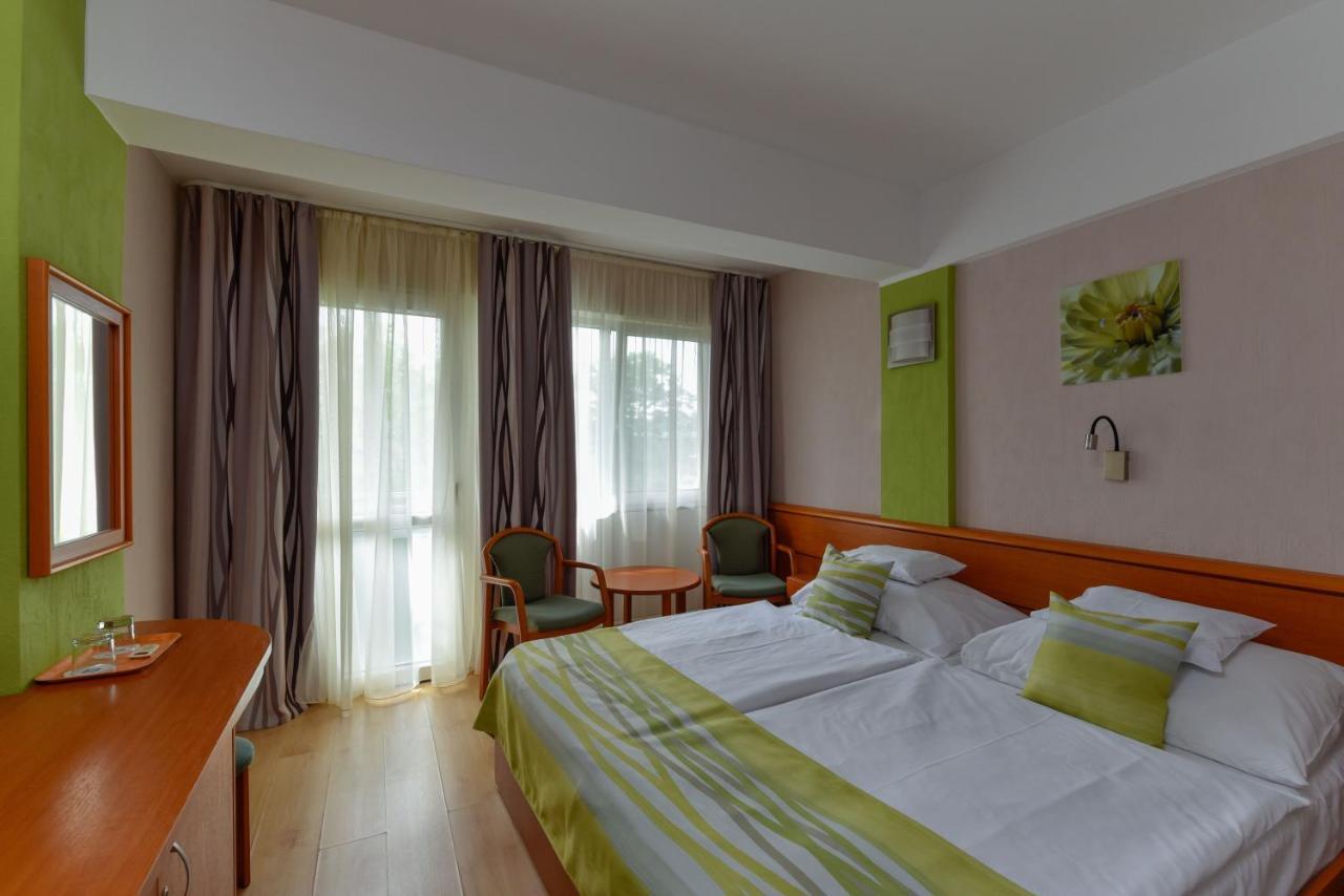 Double or Twin Room Balcony